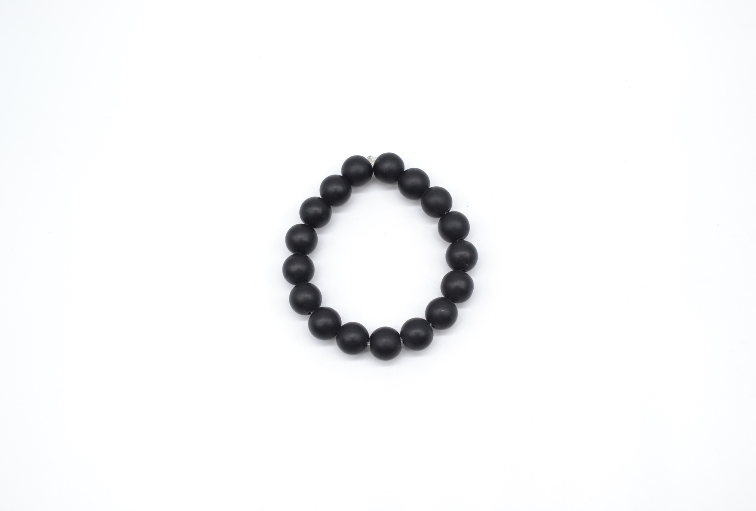 Bracelet de grosses perles noires
