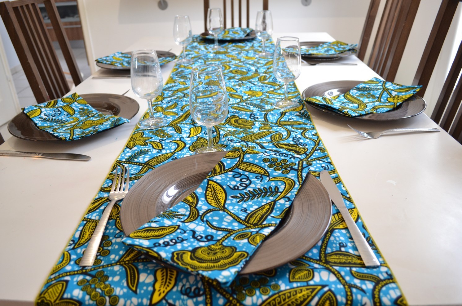 Parure de table avec chemin de table et serviettes en wax