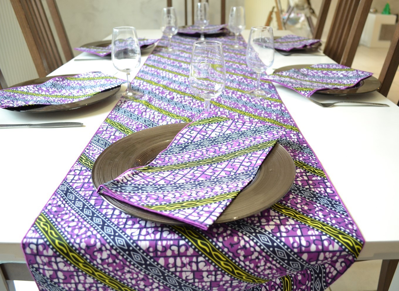 Chemin de table en wax avec serviettes