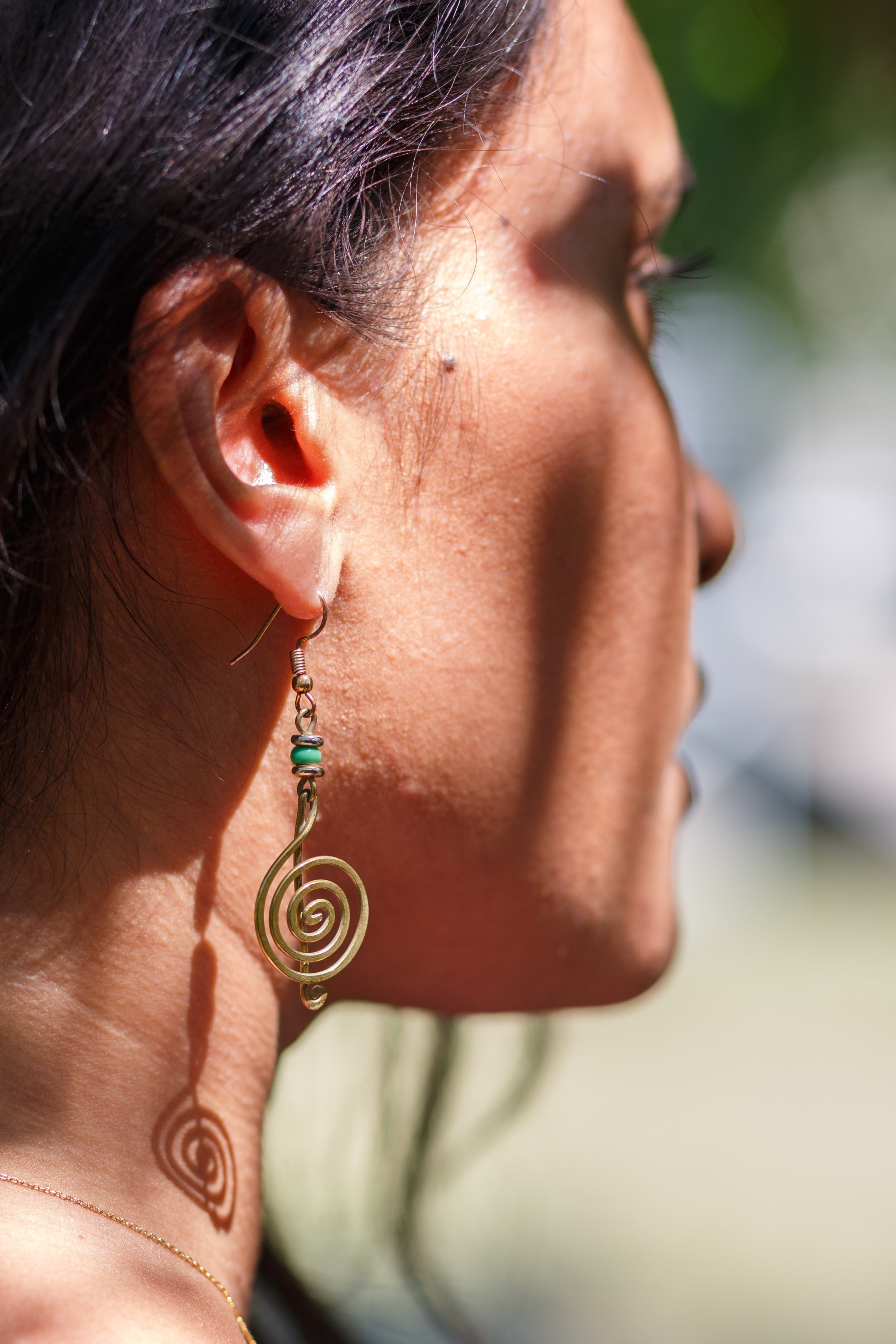 Boucles d'oreilles artisanales en bronze Boucles d'oreilles artisanales en bronze