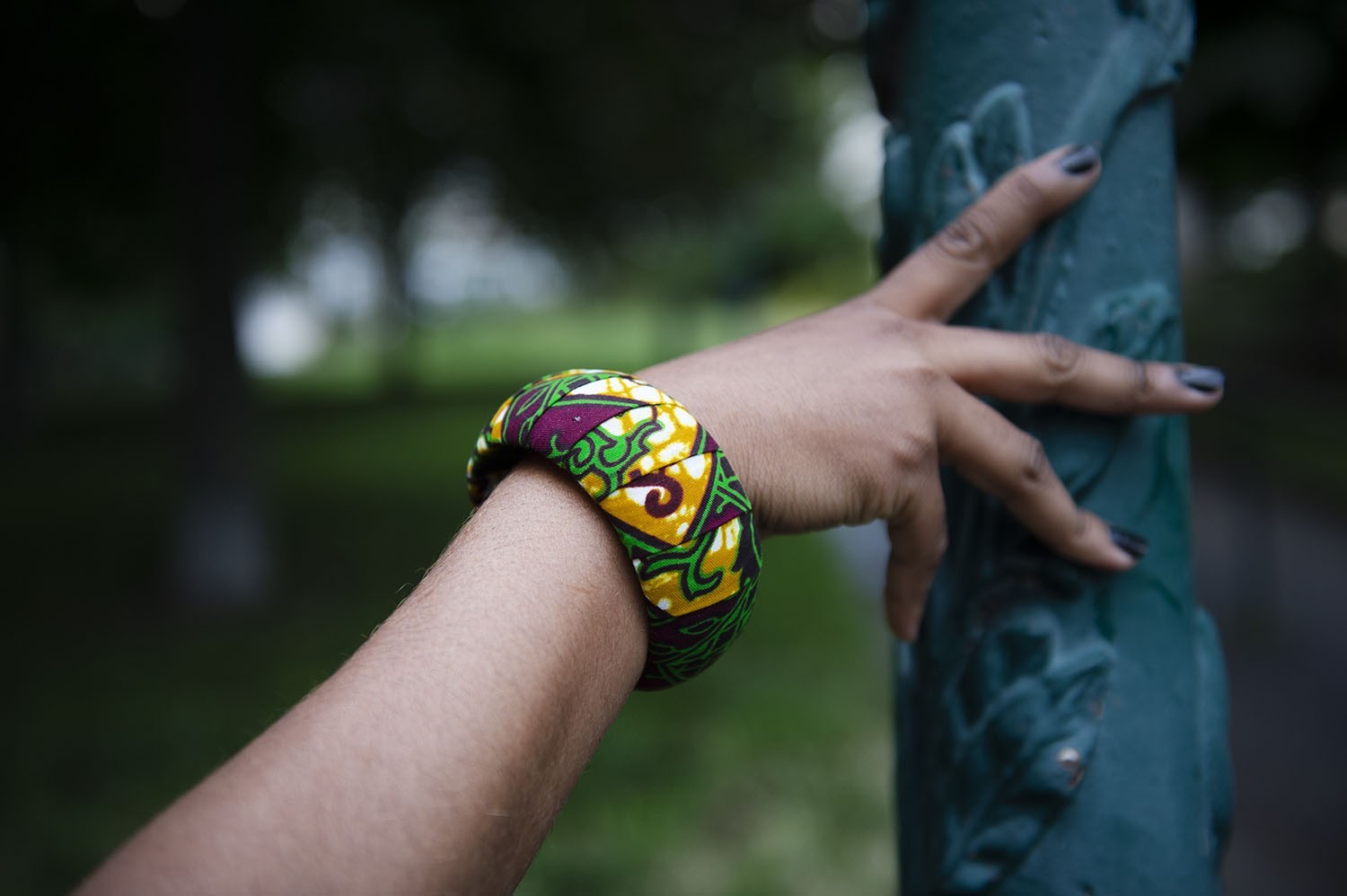 Bracelet en bois et wax coloré