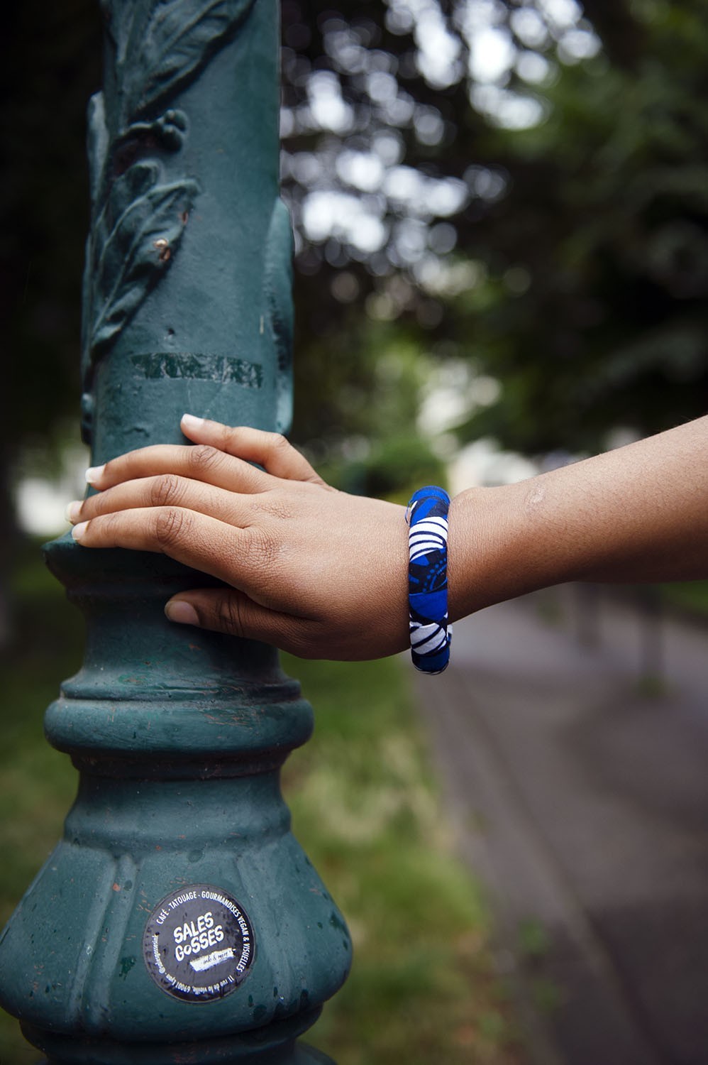 Bracelet en wax bleu, noir et blanc