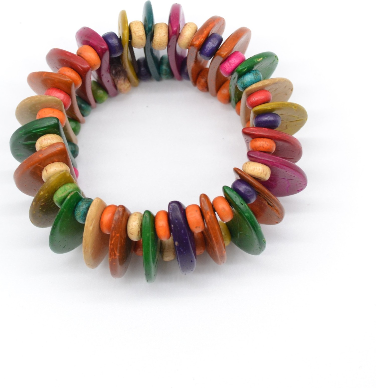 Bracelet ethnique en noix de coco colorée