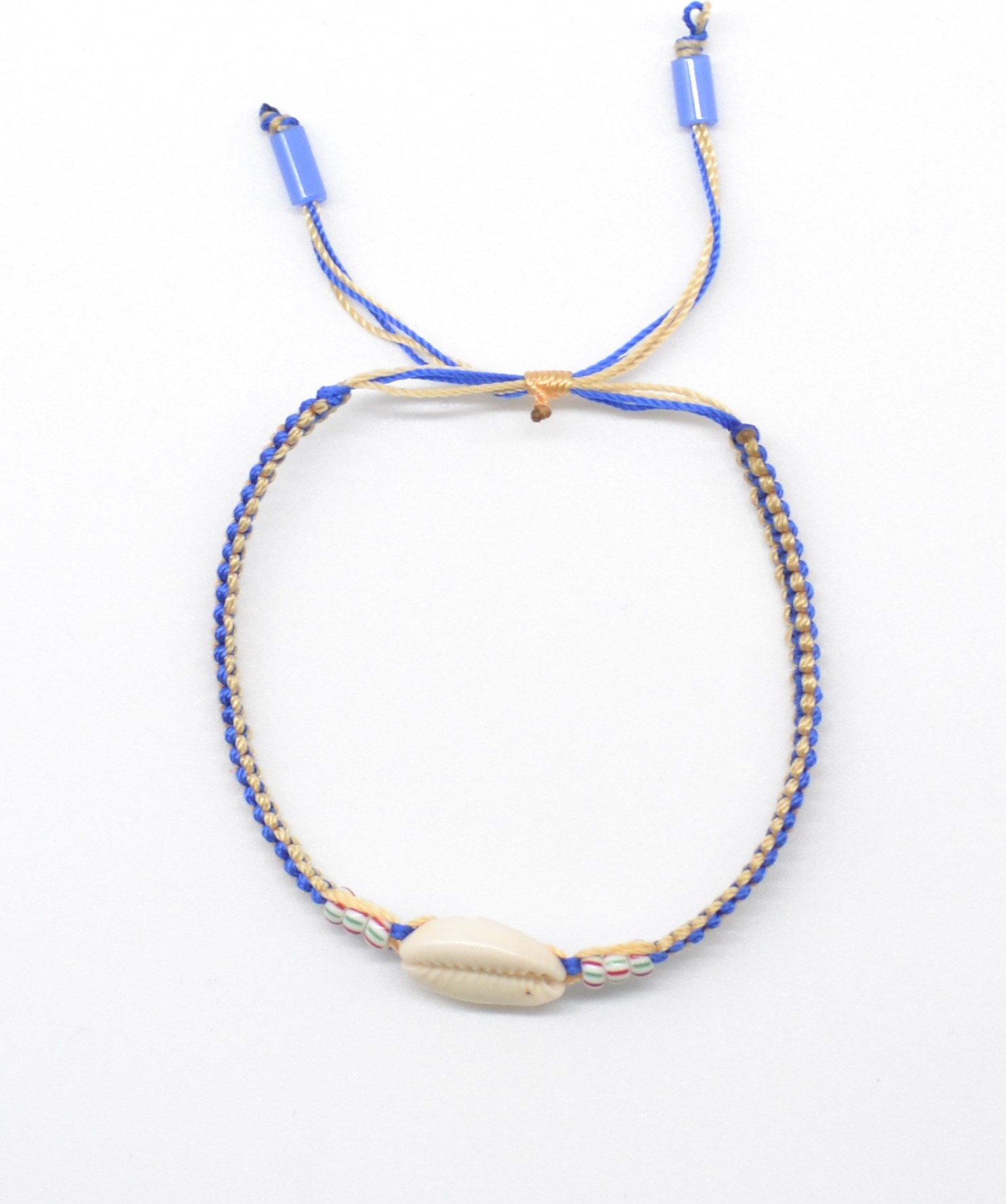 Bracelet réglable surmonté de Cauris