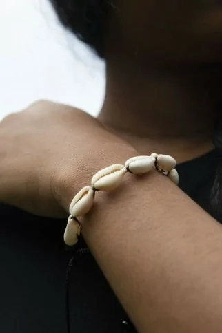 Bracelet en coquillages Cauris unisexe