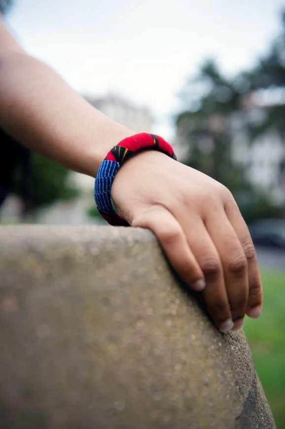 Bracelet en wax bleu et rouge