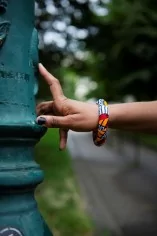 Bracelet en wax bleu et rouge
