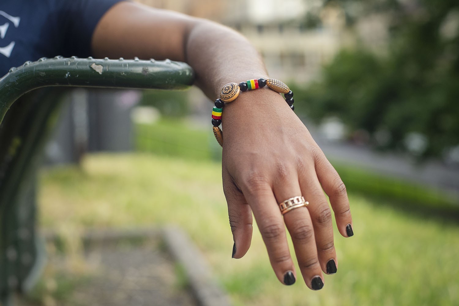 Bracelet ethnique multicolore et unisexe