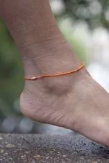 Bracelet de perles rouges pour chevilles