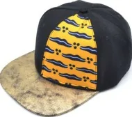 Casquette customisée avec tissu wax jaune