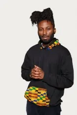 Sweat à capuche noir tissu wax jaune