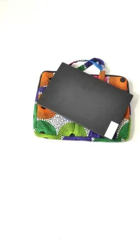 Pochette d'ordinateur avec cercles colorés en tissu wax