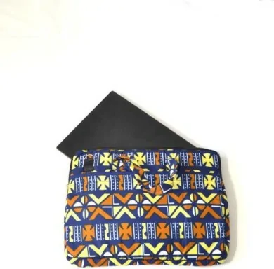 Pochette d'ordinateur motifs bogolan en tissu wax