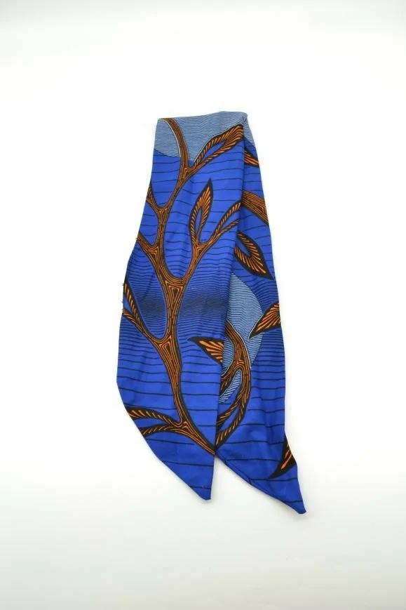 Bandeau en tissu wax bleu et motifs de feuilles