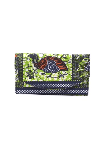 Portefeuille vert et motifs animaliers en tissu Wax Portefeuille vert et motifs animaliers en tissu Wax
