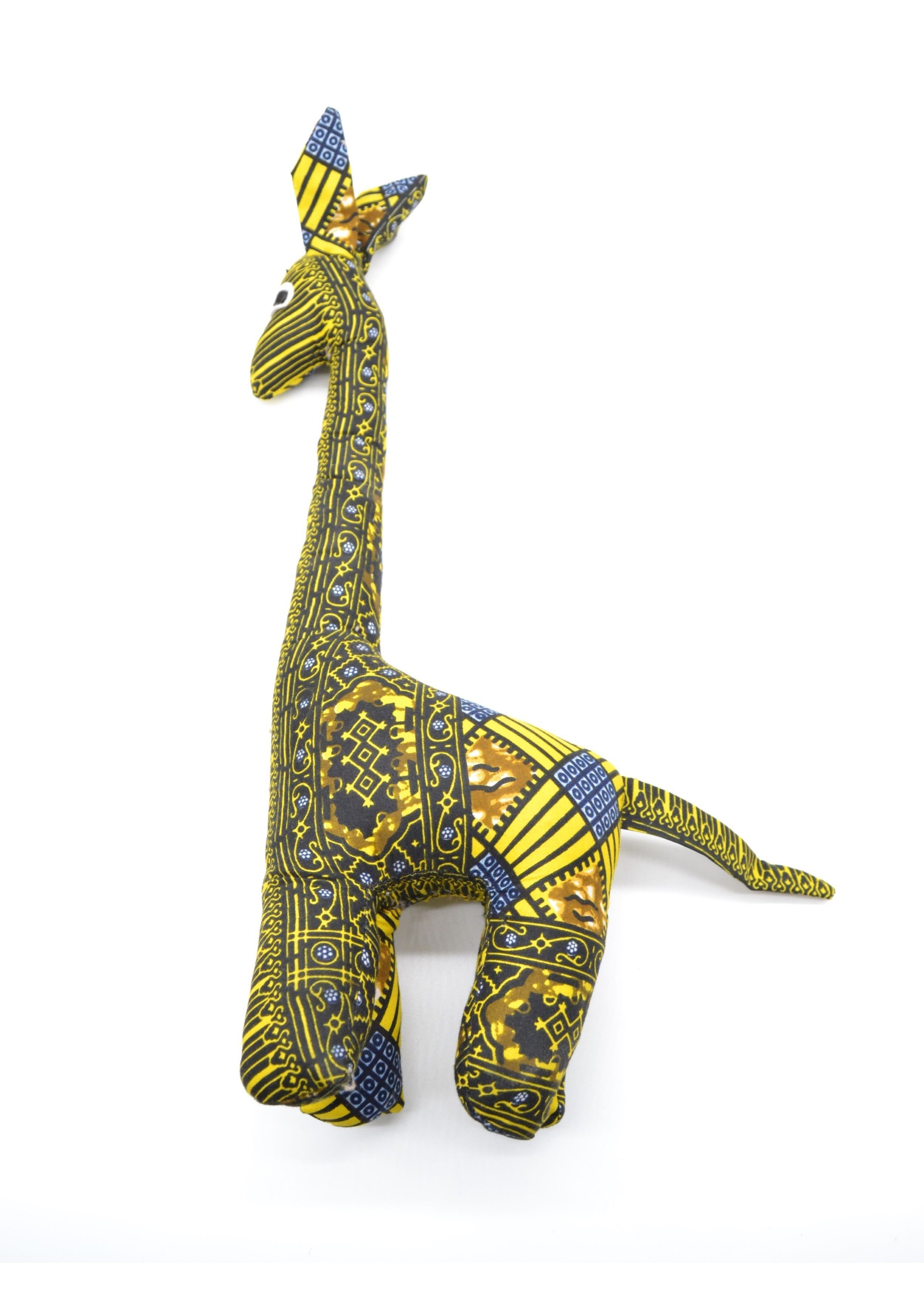 Peluche en forme de girafe avec tissu wax jaune et marron