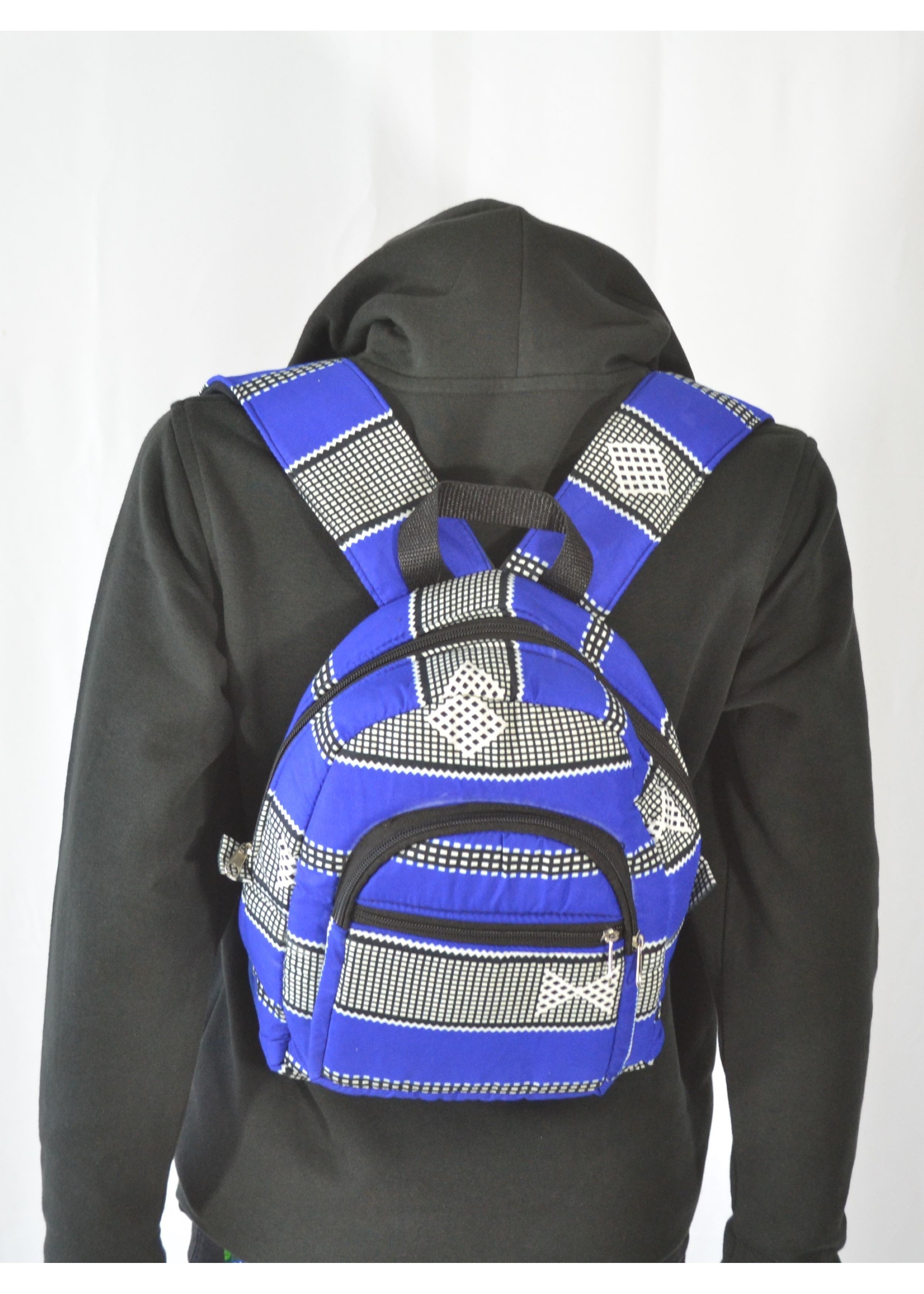 Sac à dos bleu et blanc en tissu wax (petit)