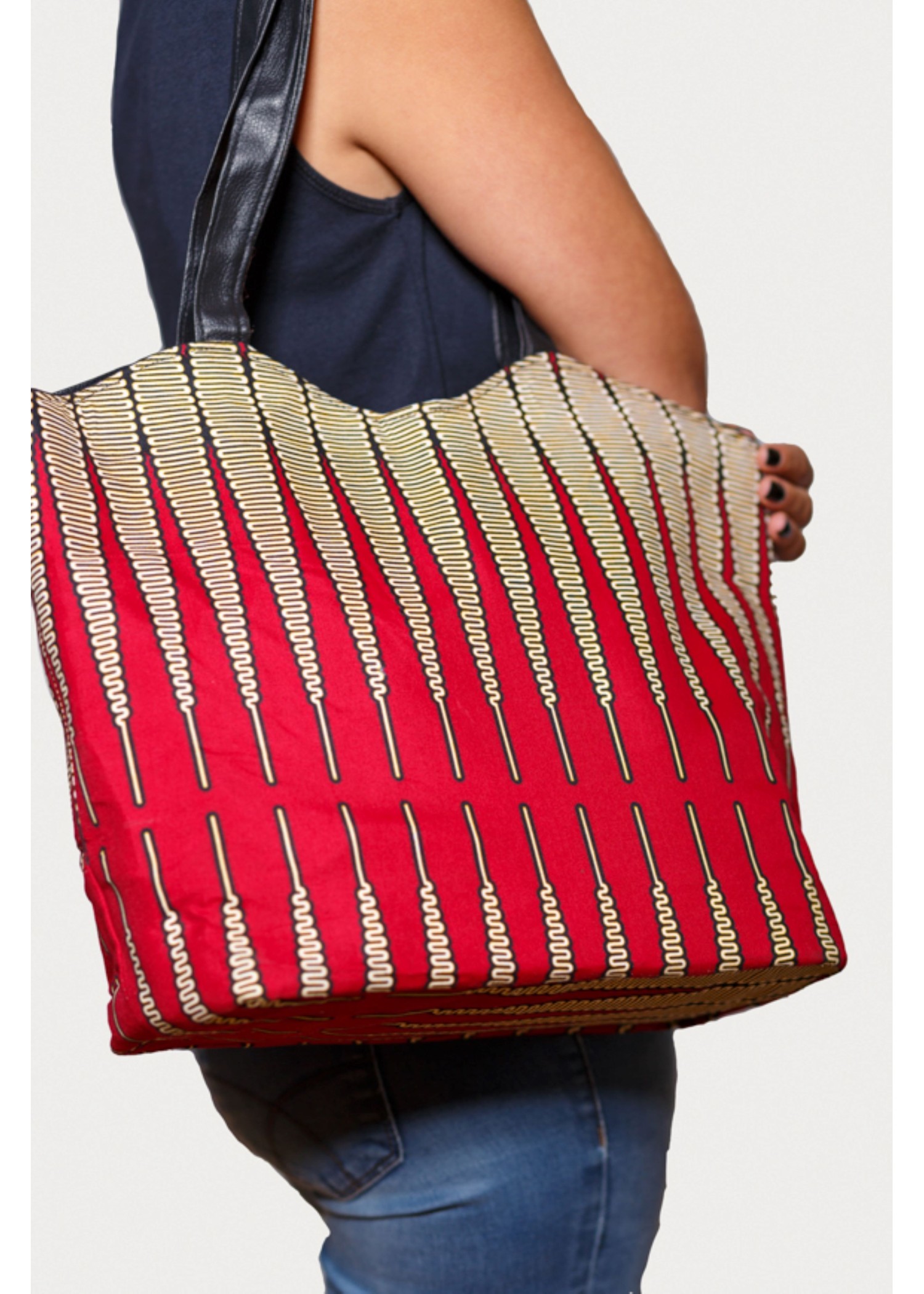 Sac à Main en Tissu Wax Rouge et Jaune, l'Accessoire Chic et Pratique Sac à Main en Tissu Wax Rouge et Jaune, l'Accessoire Chic et Pratique