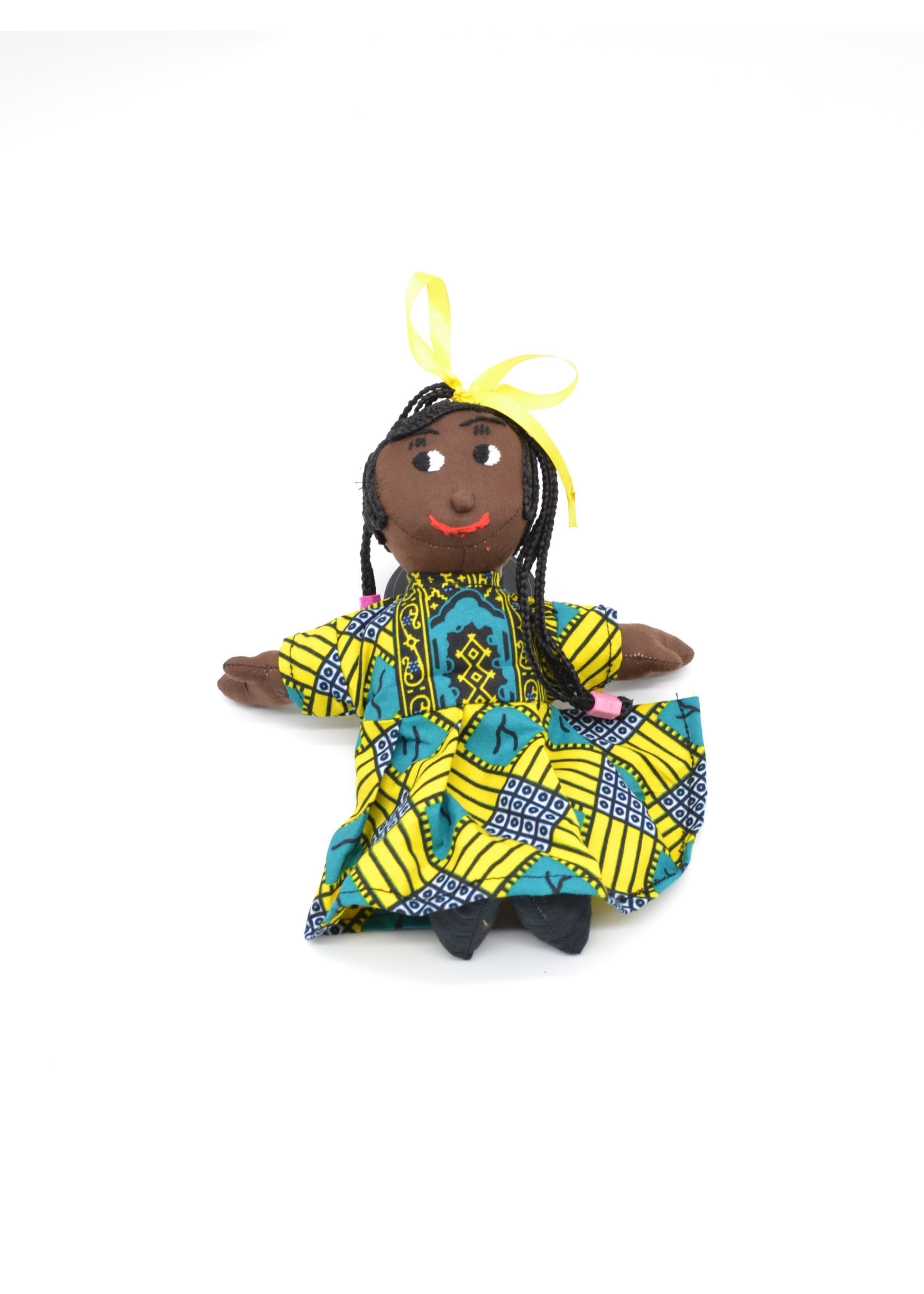 Poupée de Chiffon Africaine : Petite Fille en Tissu Wax Jaune et Bleu avec Tresses Poupée de Chiffon Africaine : Petite Fille en Tissu Wax Jaune et Bleu avec Tresses