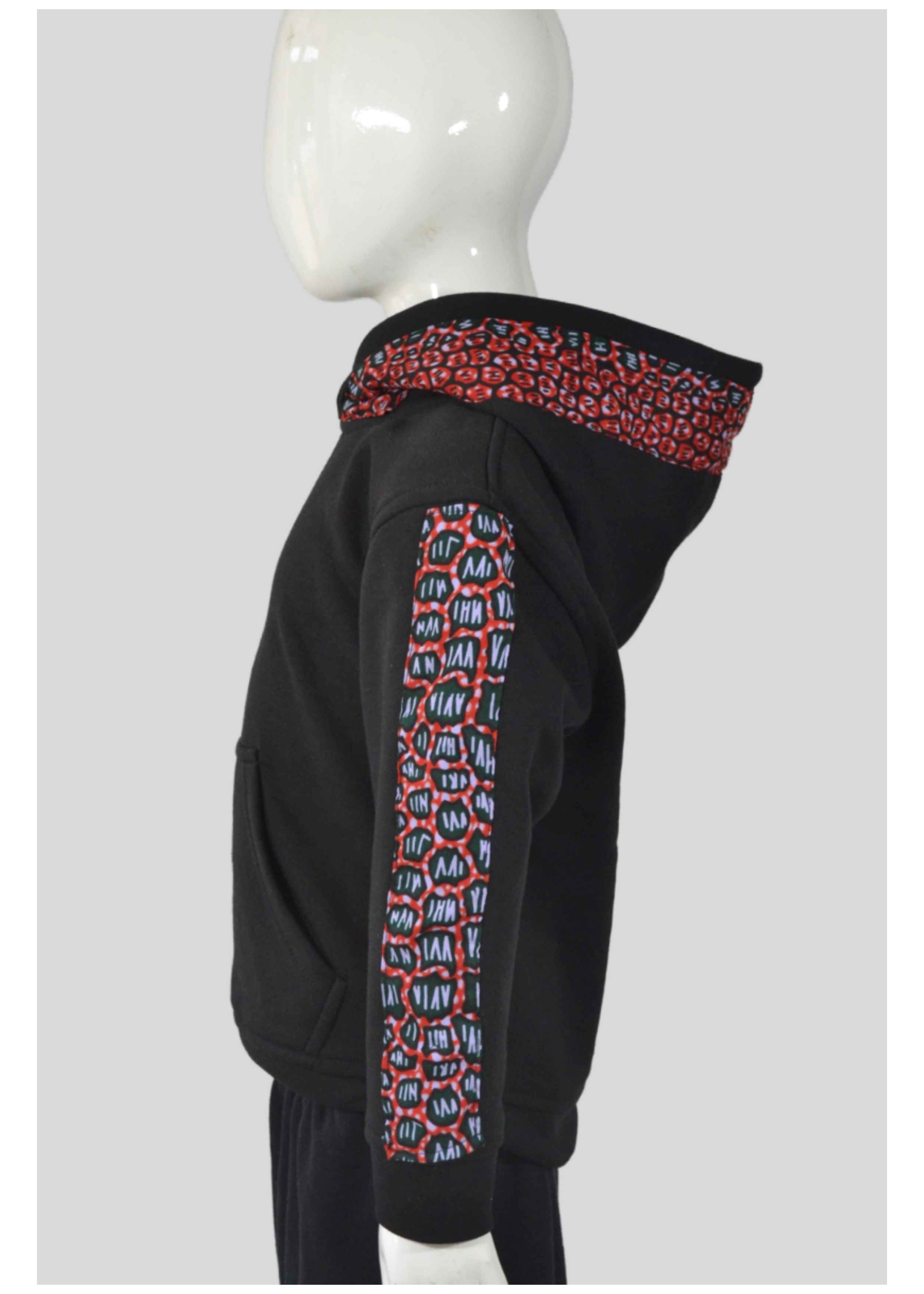 Sweat Enfant Noir Customisé en Wax Léopard Rouge et Vert