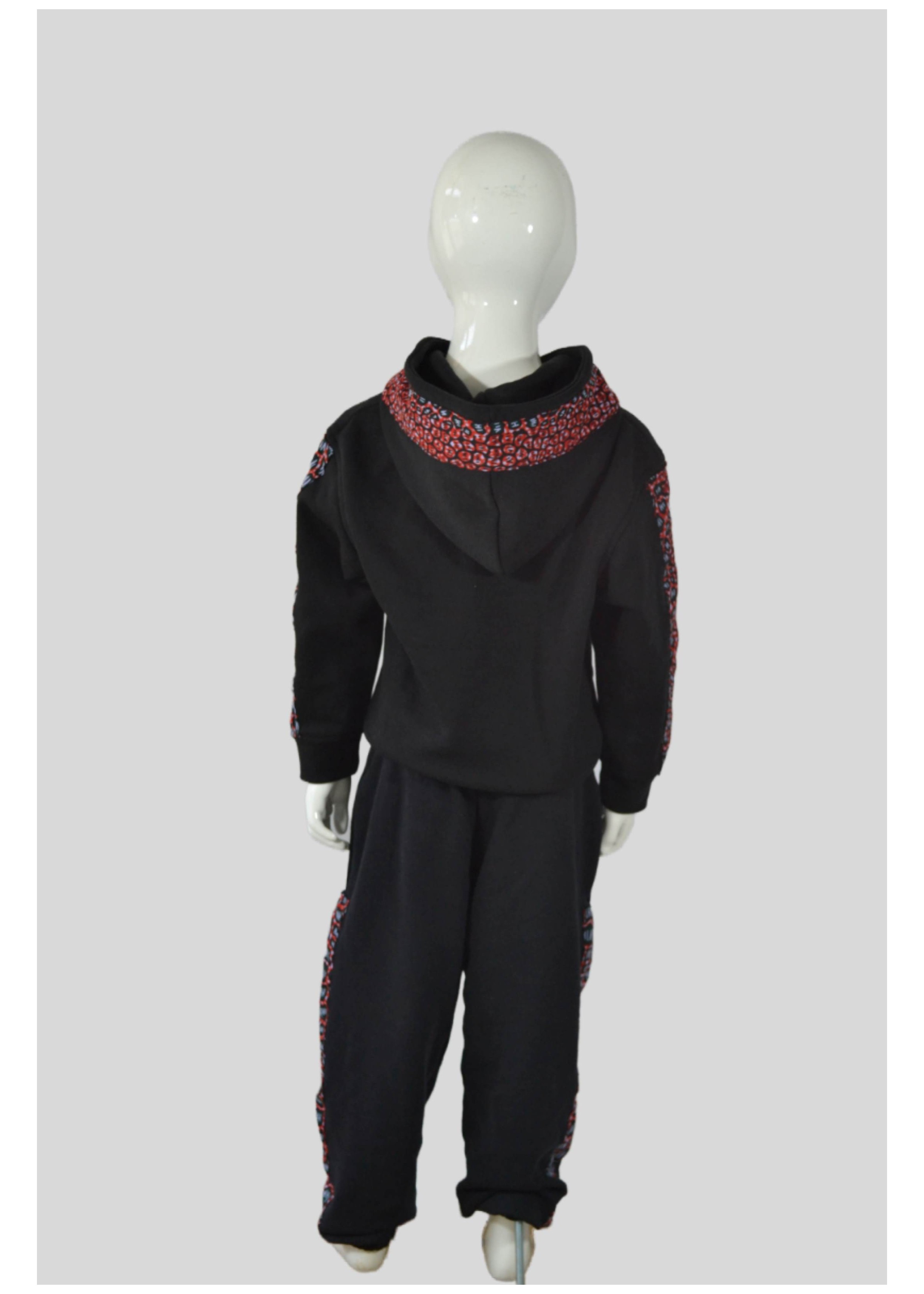 Sweat Enfant Noir Customisé en Wax Léopard Rouge et Vert