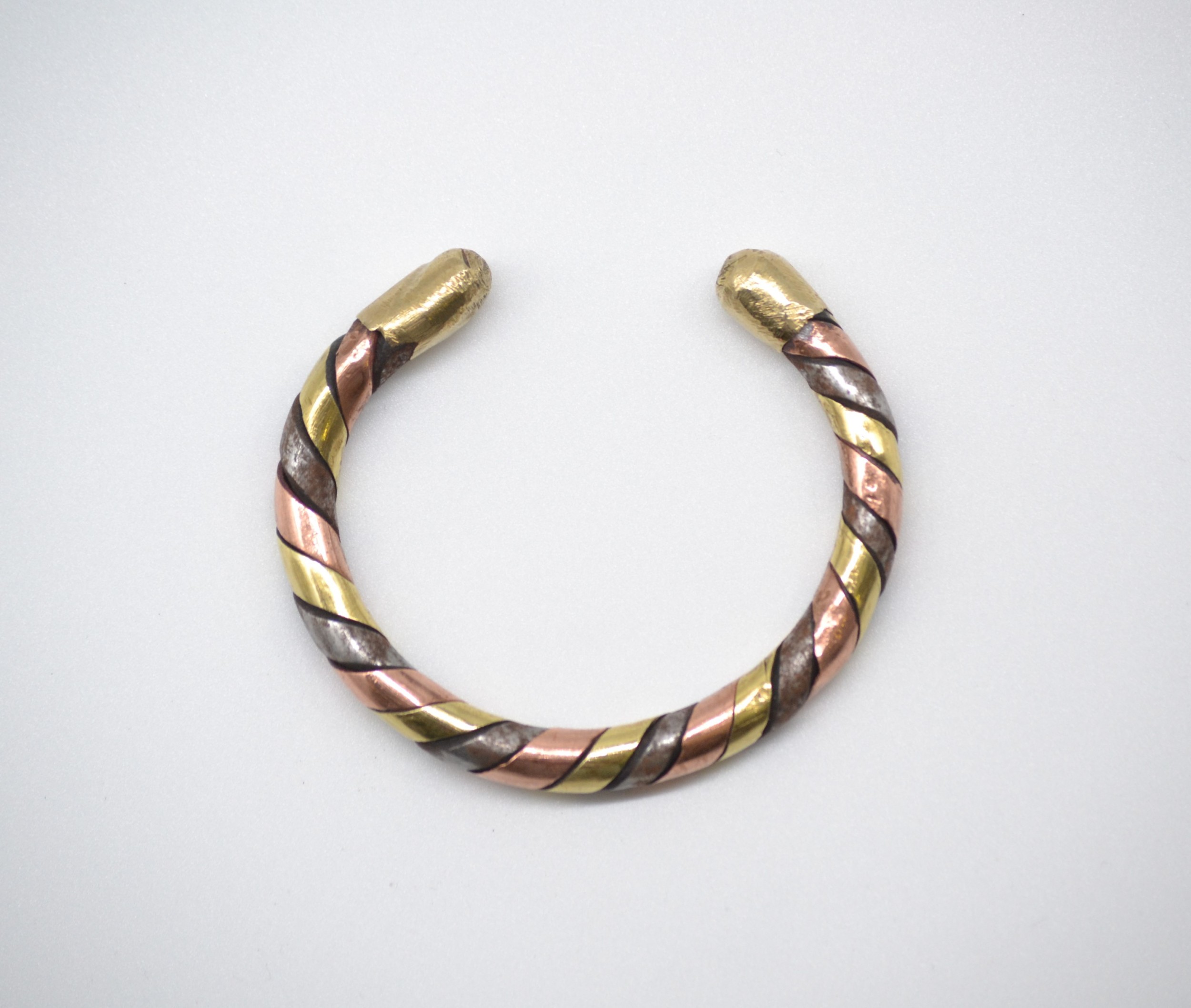 Bracelet ethnique en laiton, cuivre et acier, Bracelet jonc