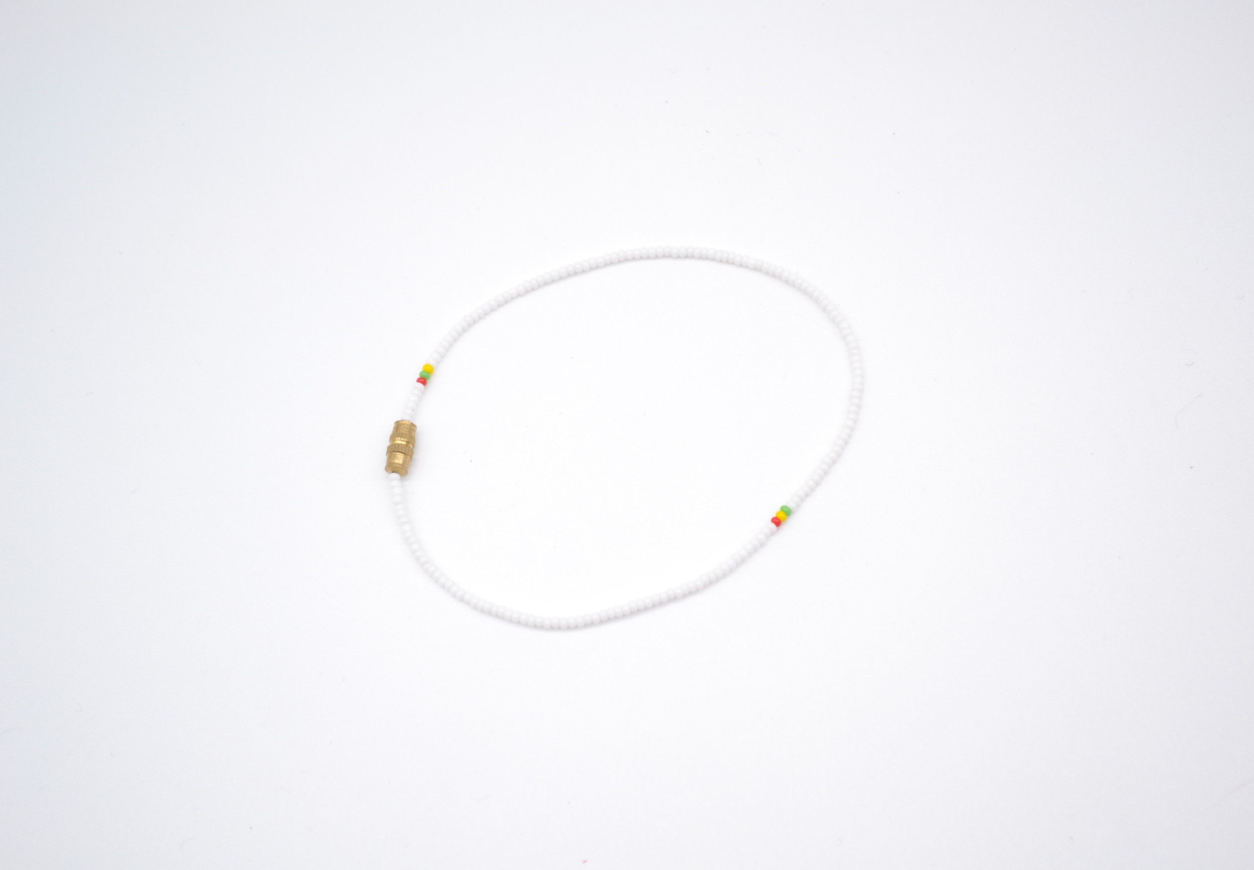 Bracelet de poignet en perles blanches