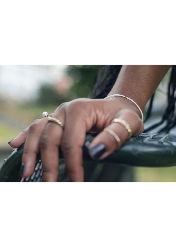 Bracelet de poignet en perles blanches